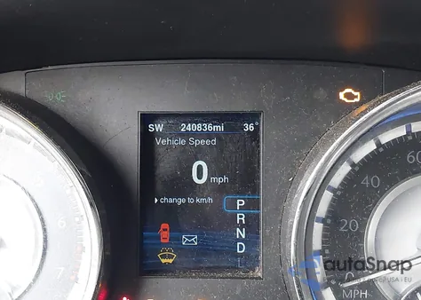 2014 Chrysler 300 z USA, uszkodzony, nr VIN 2C3CCAAG5EH326969